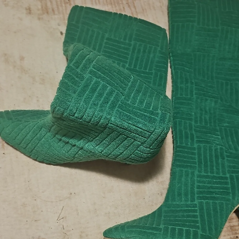 Elegant Green Knee-High Boots